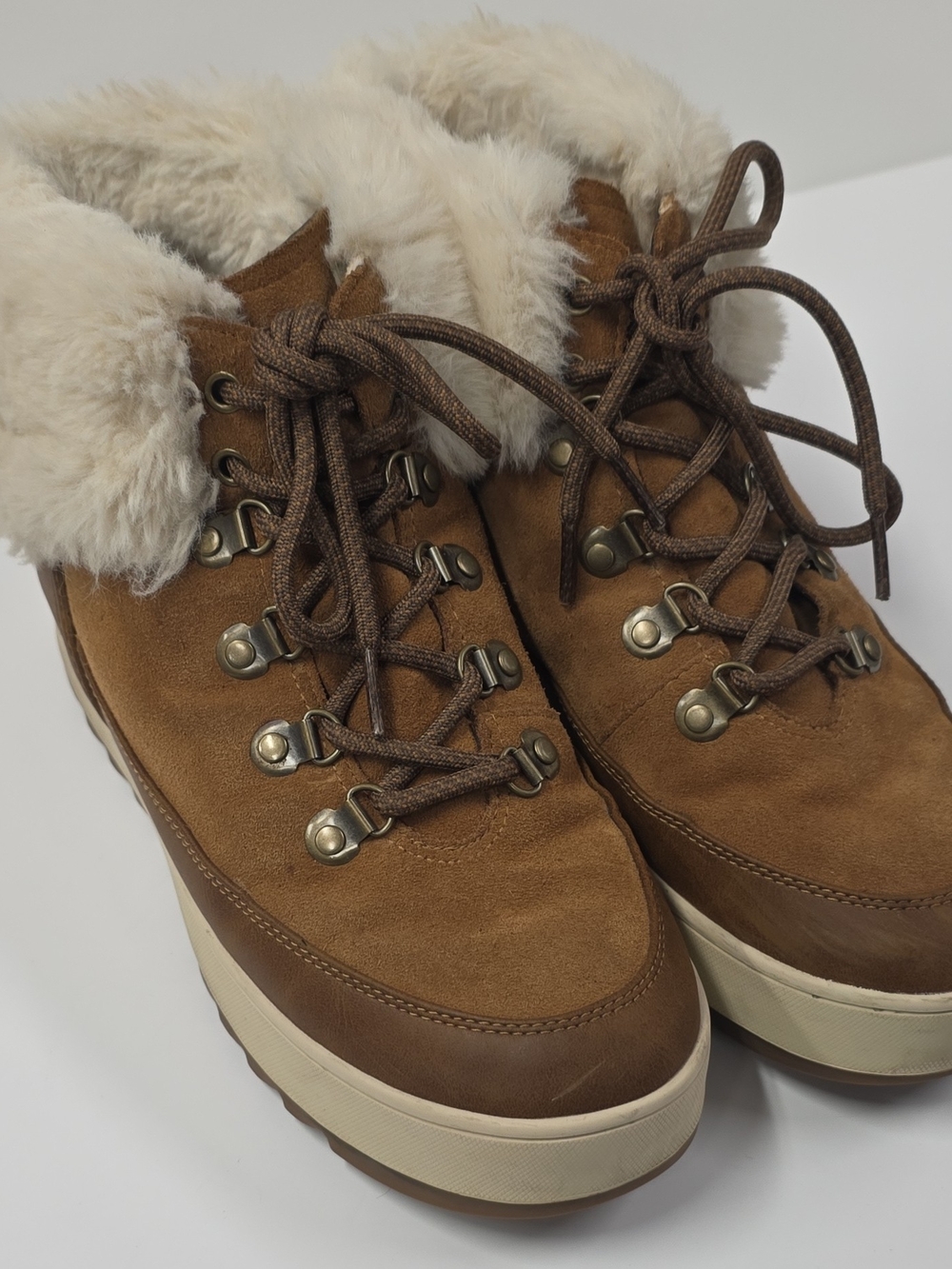 Koolaburra Tan Suede Faux-Fur Lace-Up Winter Boots